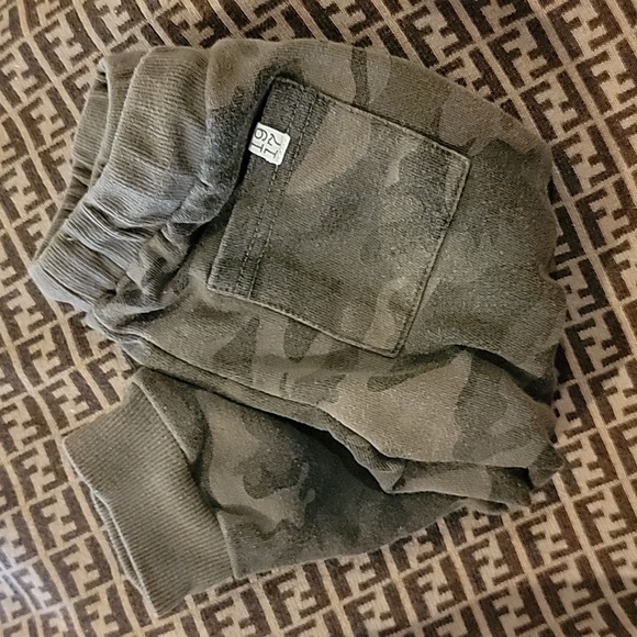 Sovereign Code Boys Army Jogger Camoflague Size 18m - Picture 10 of 10